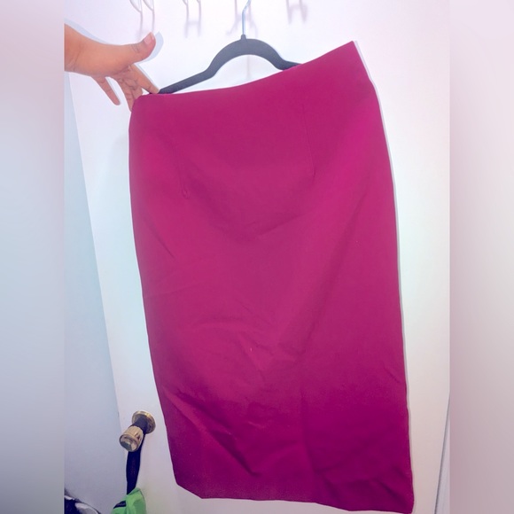 BNWT Zara size XL Berry High Waist Midi Skirt - Picture 1 of 7